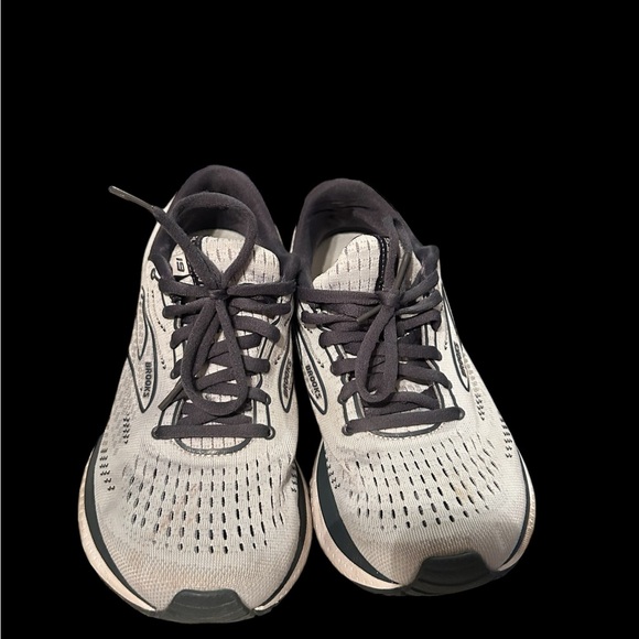 Brooks Sneakers women’s size9 GUC - Picture 7 of 8